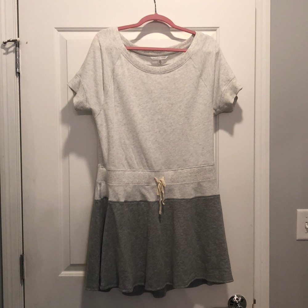 Sweatshirt dress